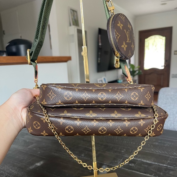 LOUIS VUITTON Multi Pochette Accessories Bag - Picture 6 of 16
